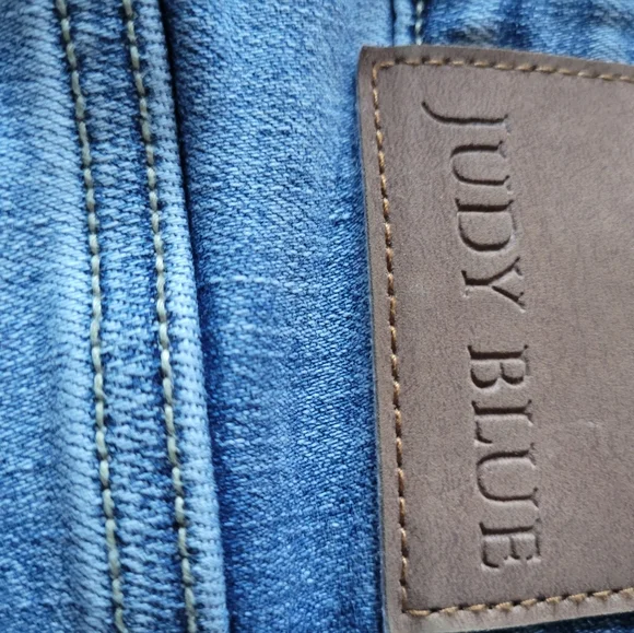 Judy Blue Boot Cut Women's Jeans - Picture 8 of 8